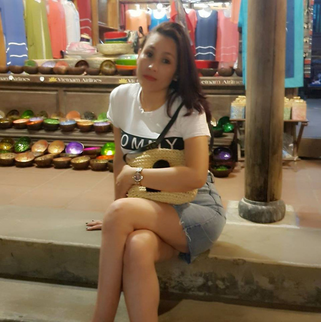 nhan sac tre trung sanh dieu cua me ruot hoa hau tran tieu vy