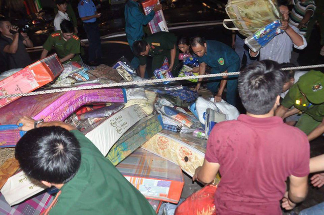 chay cuc lon ca day nha tai doc bv nhi trung uong hang tram nguoi hoang loan