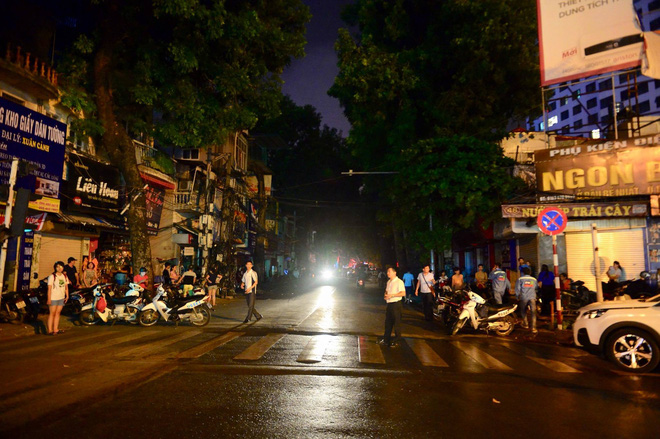 nong chay lan kinh hoang ca day tro gan vien nhi o ha noi nhieu nguoi om mat khoc nuc no