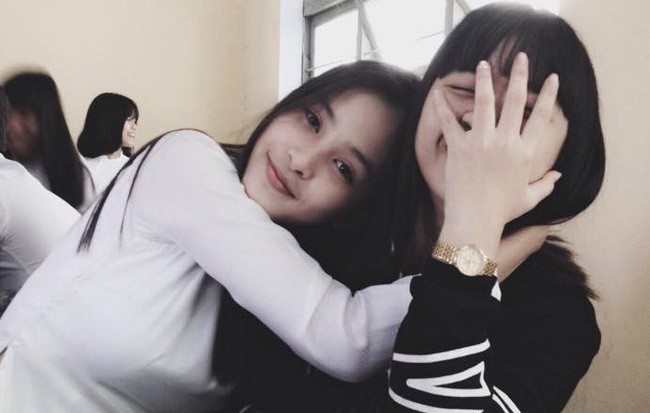 dam dong that vong va nhung song gio dang cho don tan hoa hau tran tieu vy