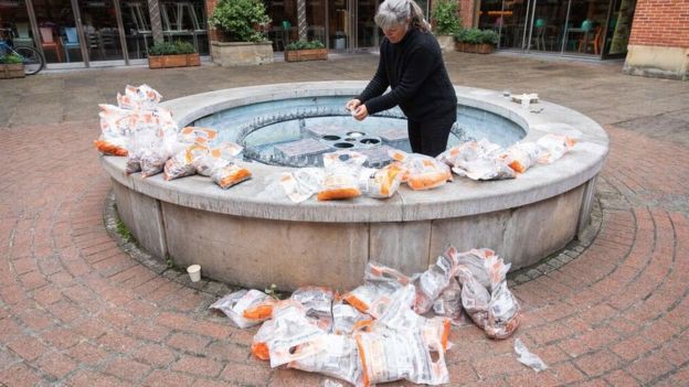 bo lai dong dong xu tri gia 30 trieu dong nguoi nghe si bat ngo khi quay lai sau 1 ngay