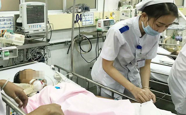 me va con trai 4 tuoi tu vong khi du lich da nang chuyen di ki niem ngay cuoi thanh dai tang