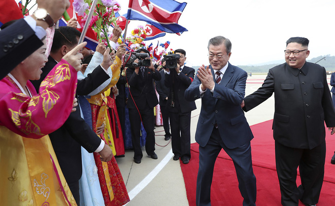khoanh khac di vao lich su nhung su kien chua tung co tien le trong chuyen tham trieu tien