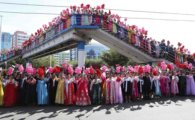 khoanh khac di vao lich su nhung su kien chua tung co tien le trong chuyen tham trieu tien