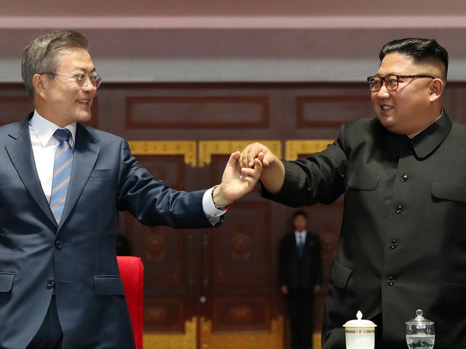 khoanh khac di vao lich su nhung su kien chua tung co tien le trong chuyen tham trieu tien