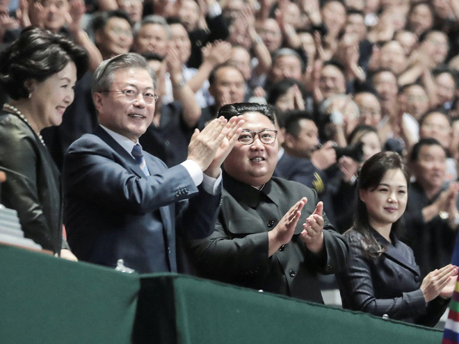 khoanh khac di vao lich su nhung su kien chua tung co tien le trong chuyen tham trieu tien