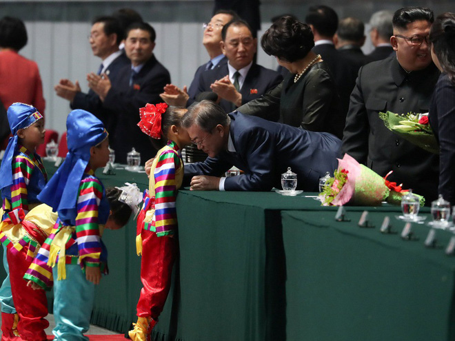 khoanh khac di vao lich su nhung su kien chua tung co tien le trong chuyen tham trieu tien