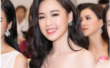 me thi sinh top 15 hoa hau viet nam tiet lo cuoc dien thoai cua con gai sau dem chung ket