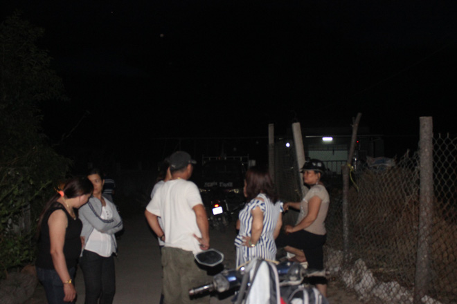 da nang di hoc ve con hoang hon phat hien me chet tren vung mau cha treo co