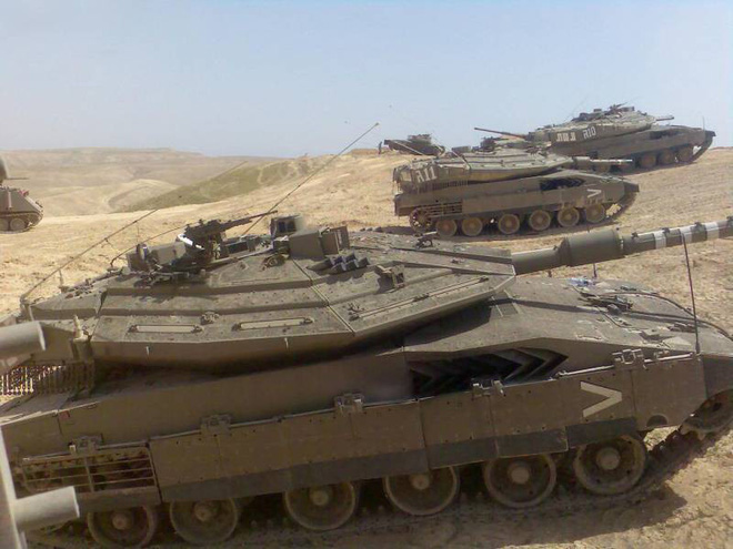 il 20 roi nga tung t 90ms tu chien voi merkava 4 israel xung dot gia dinh ai thang