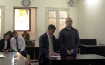 quan he dong tinh voi be trai 13 tuoi du khach ngoai quoc linh 3 nam tu