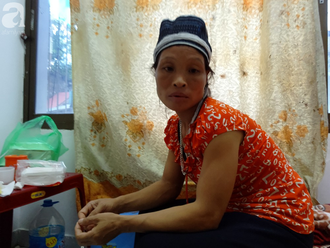 tuyen quang tam dem sau sinh khien ba me 18 tuoi dot tu de lai 2 con nho khi chua day 1 thang