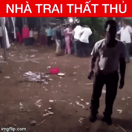dam cuoi bien thanh cuoc hon chien bat dia ban ghe thanh vu khi danh nhau