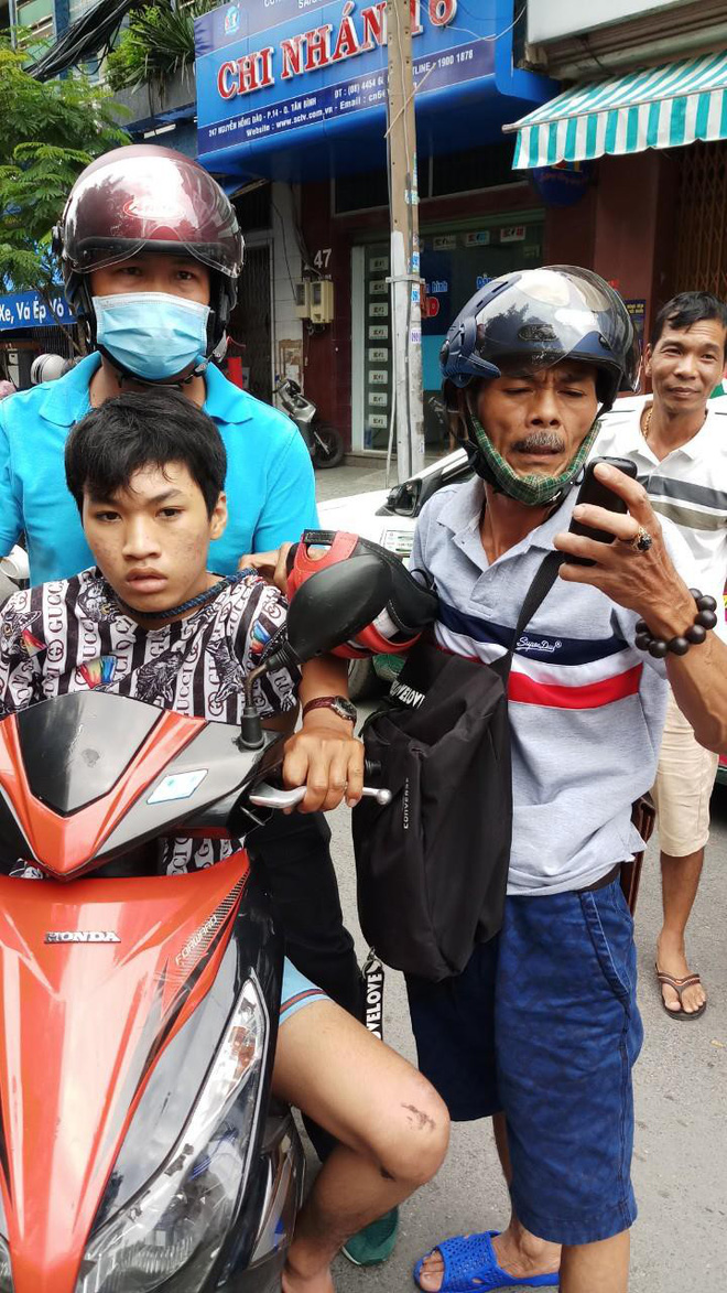 tphcm truy bat thieu nien 16 tuoi cuop giat tui xach trong ngay sinh nhat cua minh