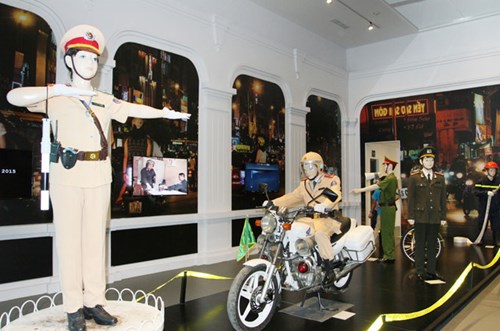 hanh trinh 247 trip advisors danh gia cao bao tang cong an ha noi