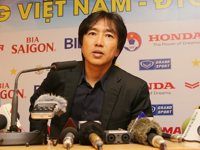 the thao trong nuoc quoc te diem tin ngay 9102015