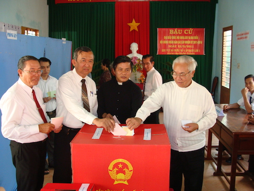 thuong vu quoc hoi se cho y kien ve ngay bau cu toan quoc