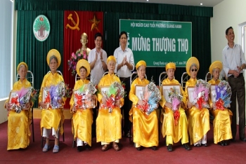 Gần 1, 1 triệu người cao tuổi được mừng thọ mỗi năm