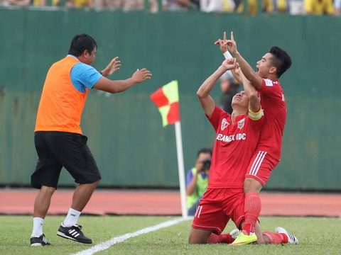 hlv le thuy hai asean super league tot nhung kho cho bong da viet nam