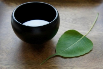Người Pà Thẻn thờ bát nước lã