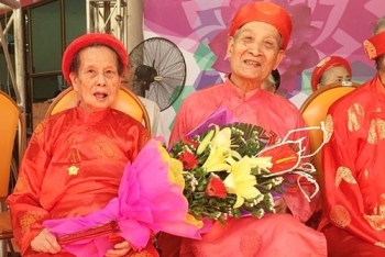 Gương mẫu và thấu hiểu – chất keo gắn kết gia đình tứ đại đồng đường