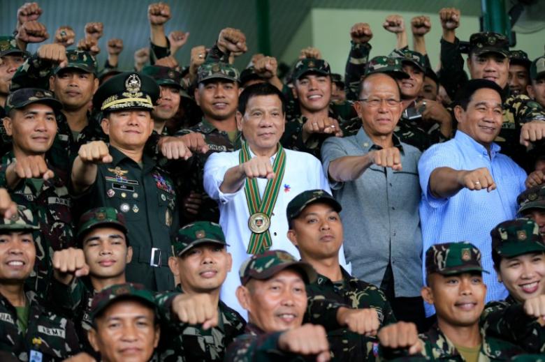 tong thong duterte tiep tuc xuc pham ong obama