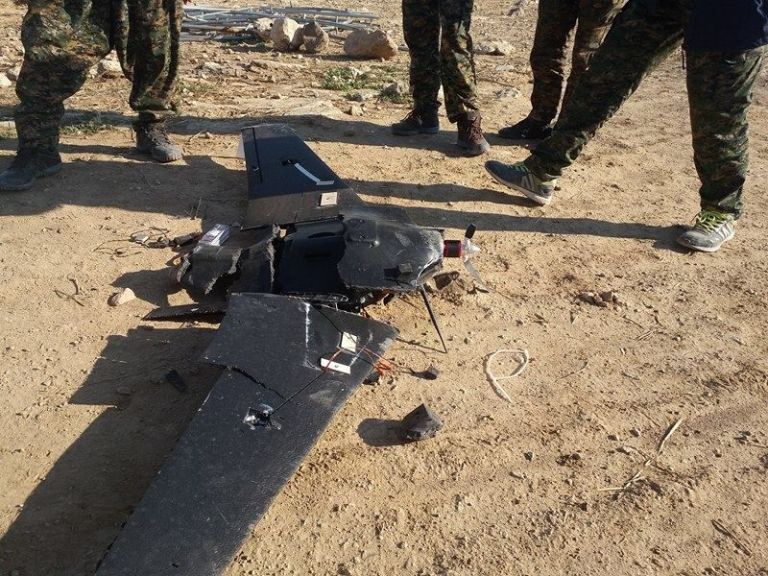 is dung may bay khong nguoi lai de tan cong tu sat