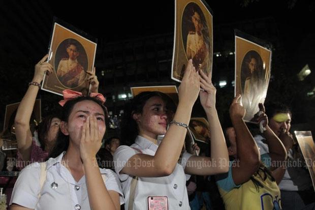 thai lan cac hoat dong vui choi giai tri tam ngung trong 1 thang