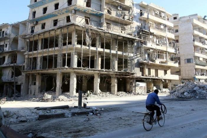 quan doi syria tuyen bo bat dau ngung ban o aleppo