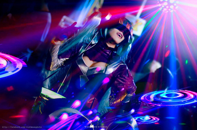 ngo ngang voi loat anh cosplay cuc dep va chat cua chinh nguoi viet