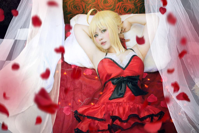 ngo ngang voi loat anh cosplay cuc dep va chat cua chinh nguoi viet