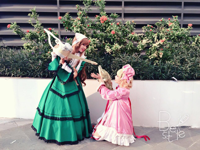 ngo ngang voi loat anh cosplay cuc dep va chat cua chinh nguoi viet