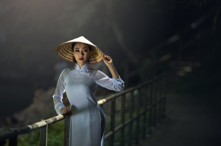 ve dep ta ao dai viet nam qua ong kinh nhiep anh gia nguoi thai lan