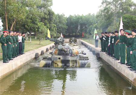 lu doan 202 xe tang bi mat trom va cai ket bat ngo