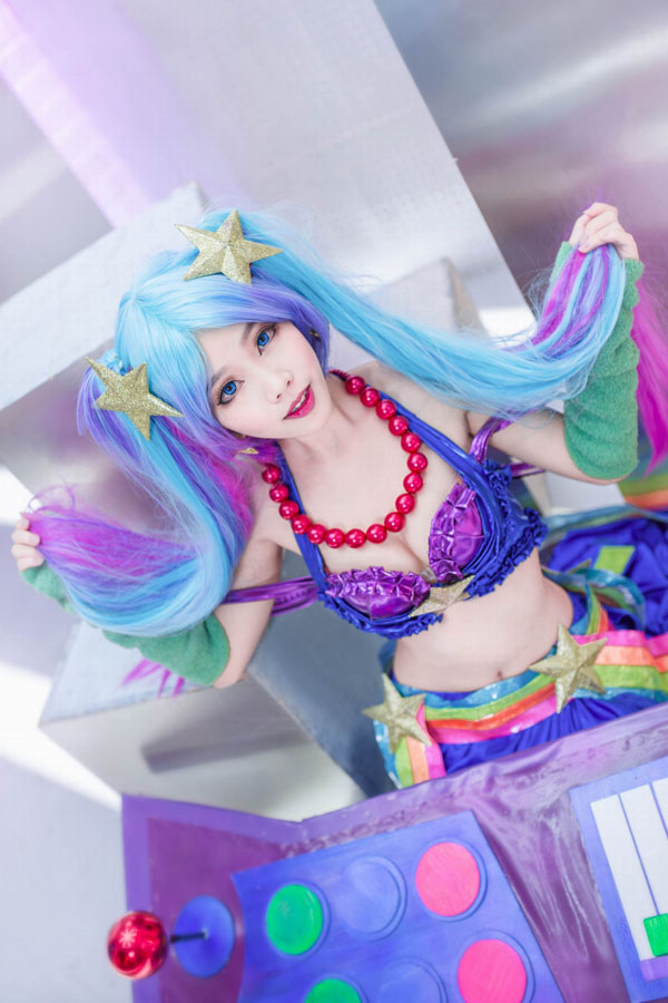 series anh cosplay cuc chat va doc dang chu y trong tuan