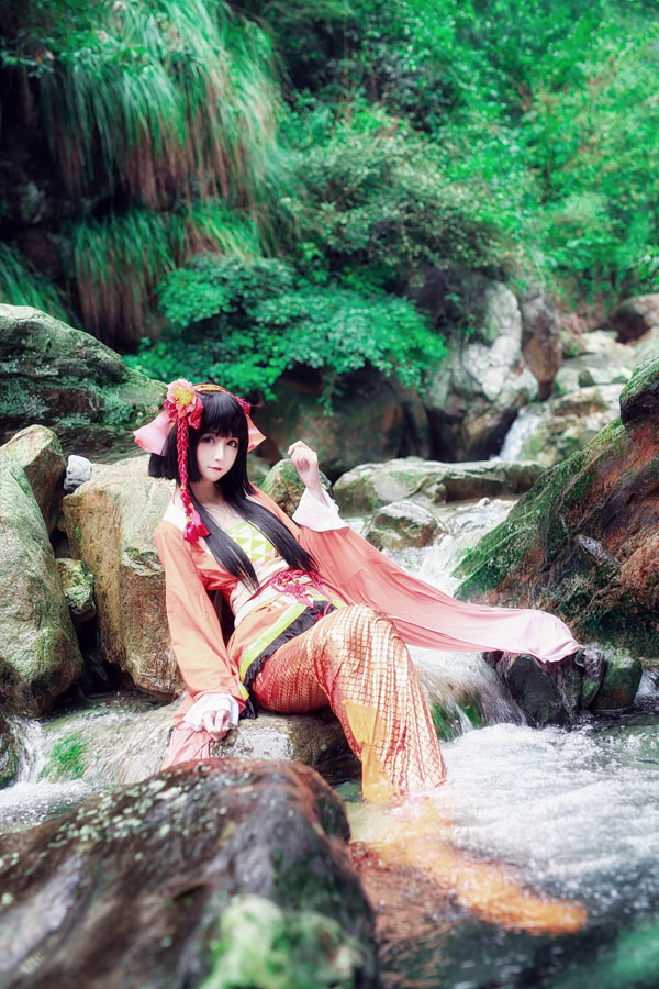 series anh cosplay cuc chat va doc dang chu y trong tuan