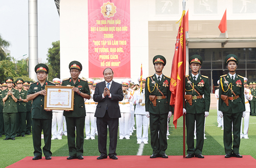 thu tuong kien quyet khong chap nhan tu tuong phi chinh tri hoa luc luong vu trang