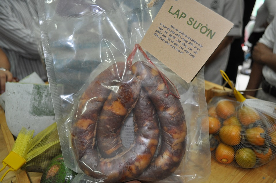 nong dan cao bang gioi thieu san pham sach toi thi truong lon ha noi