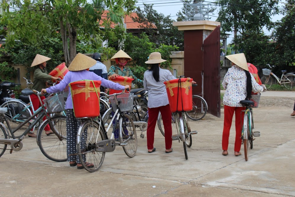 no luc de tre em vung lu som tro lai truong hoc