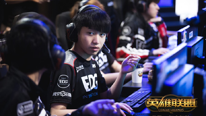 that bai e che o cktg mua 6 royal never give up sa thai hlv nguoi han mata va looper cung se ra di