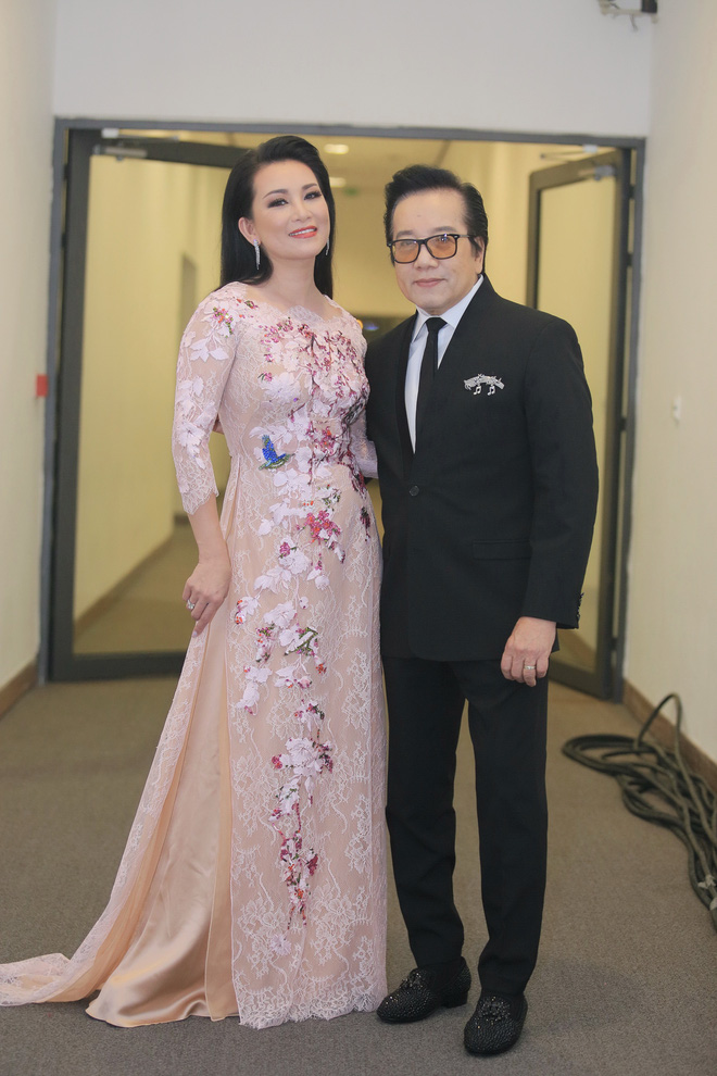 dem tinh nhan 4 bat ngo voi huong thuy nuc no cung thanh ha
