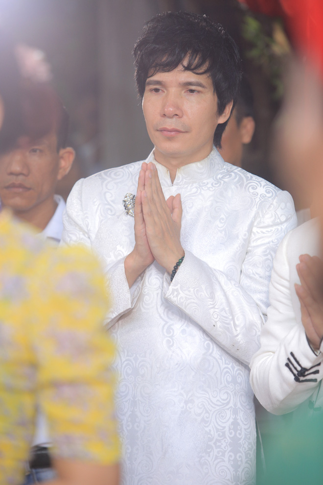 mc thao van bat ngo the hien giong hat trong le gio to nghe
