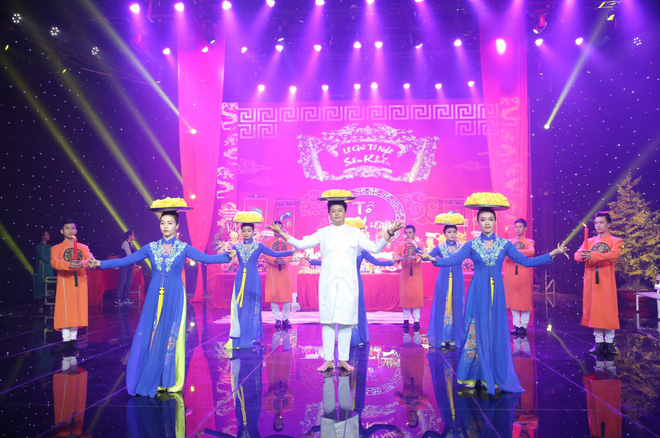 phi nhung an van gian di ngot ngao hat voi ngoc son trong ngay gio to nghe