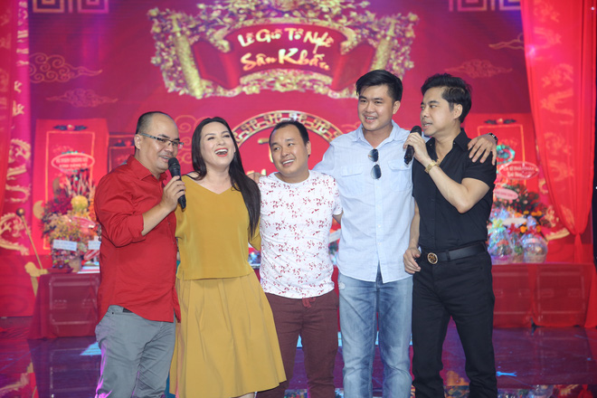 phi nhung an van gian di ngot ngao hat voi ngoc son trong ngay gio to nghe