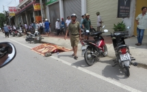 nghe an dua thit ga qua cho con gai nguoi cha gap tai nan tu vong