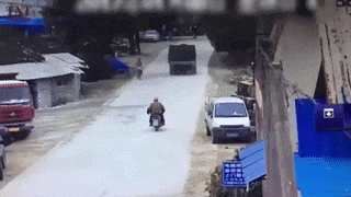 15 pha thoat hiem tai nan day kich tinh cu nhu phim hollywood