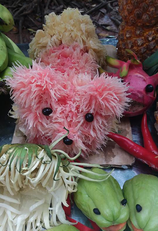 cuoi het hon truoc dung nhan cua 13 chu cho buoi xau mot cach xuat sac