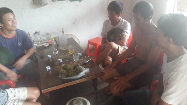 nguoi dan nghe an do xo di xem 5 vat the la nghi cat lon quy hiem