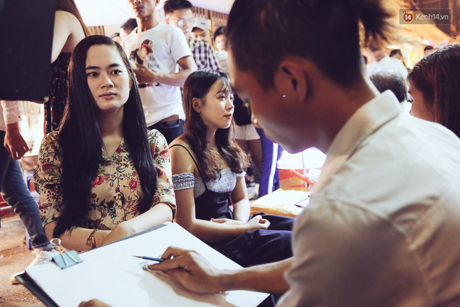chum anh canh tuong dong duc den nghet tho tai ha noi va sai gon truoc them trung thu