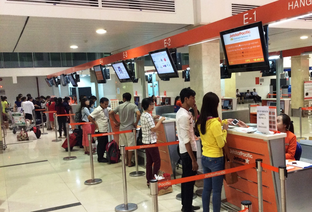 thoi gia ve may bay dat nhu ngay tet